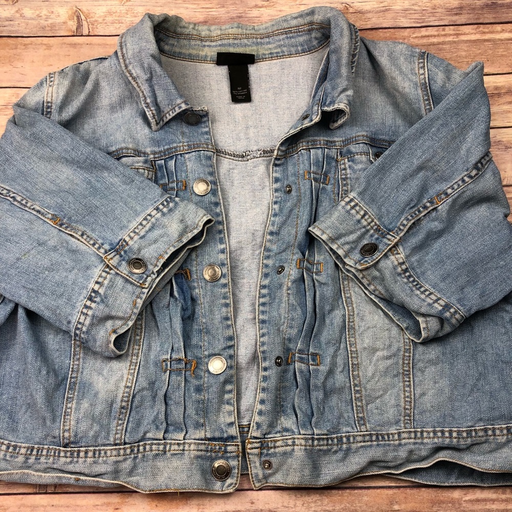 Cropped jean jacket